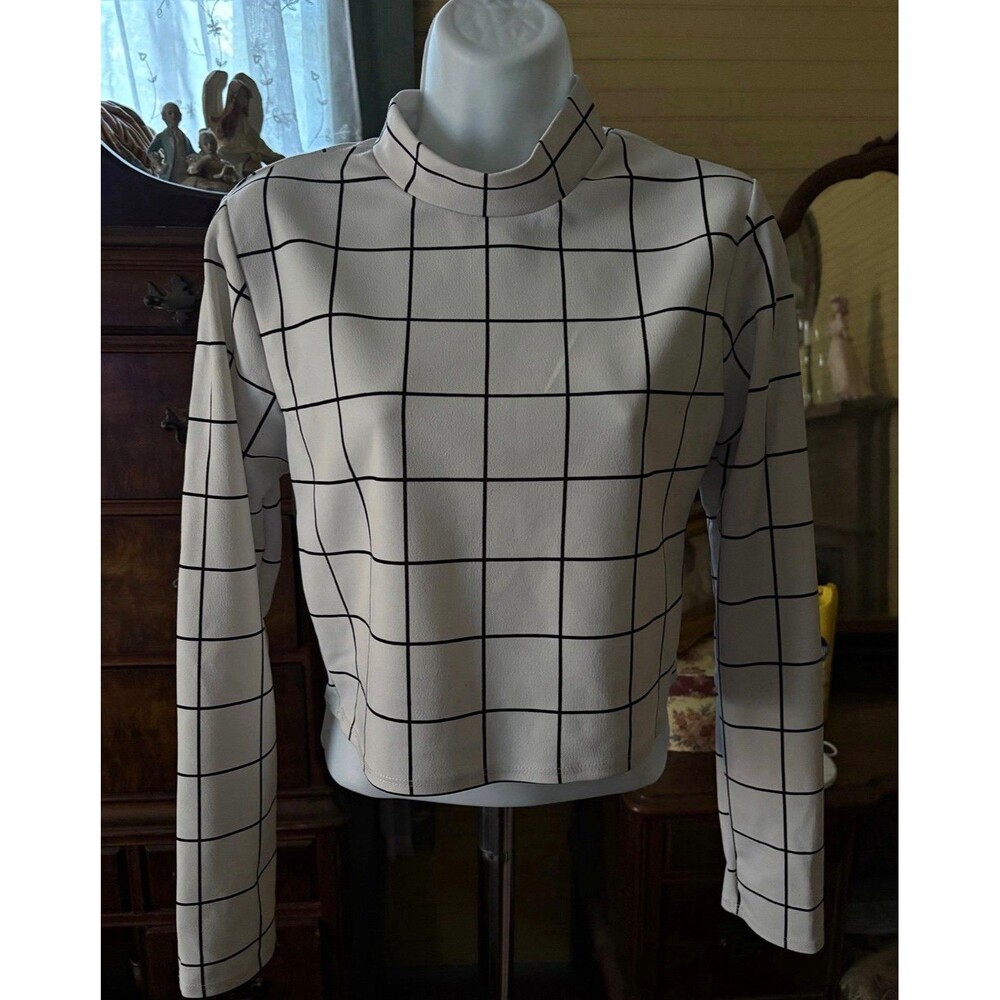 Adara Size Medium Women’s Cropped Mock Neck Blouse Black White Grid 36” Bust